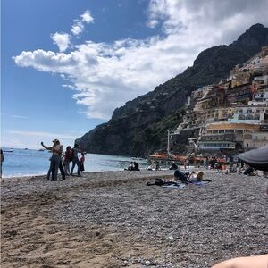 Meet your Posher, Elizabeth